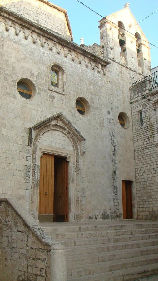 Giovinazzo Suite Pavone Griffi Екстер'єр фото