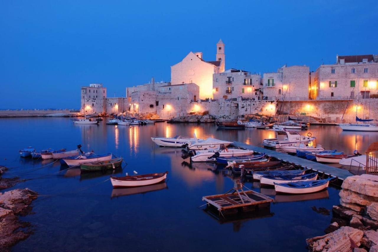 Giovinazzo Suite Pavone Griffi Екстер'єр фото