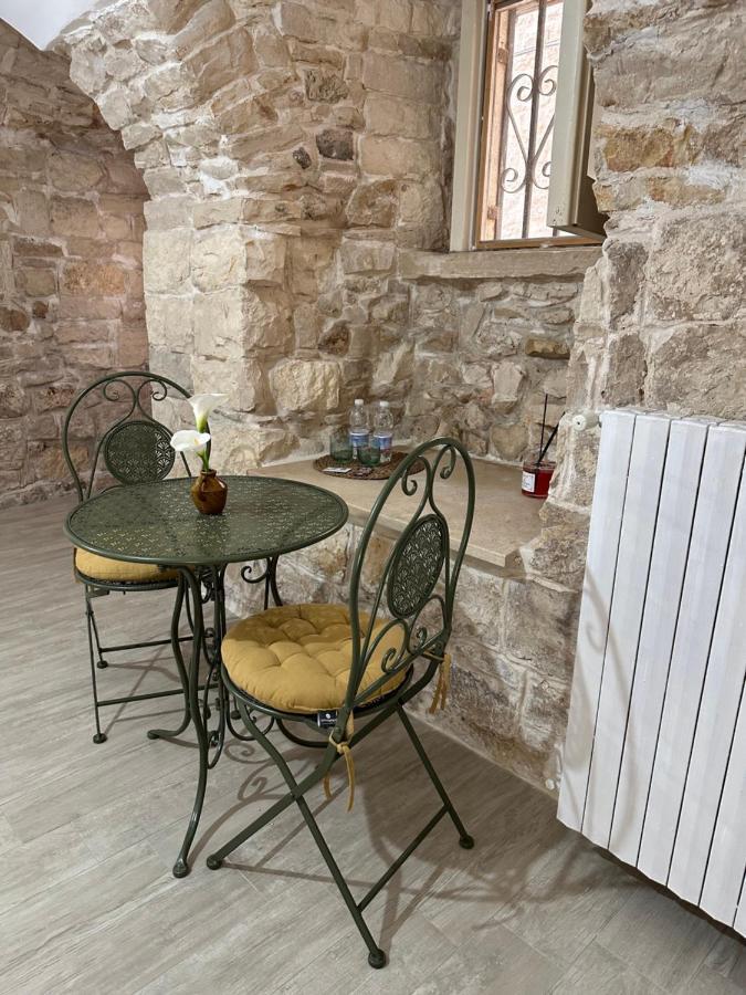 Giovinazzo Suite Pavone Griffi Екстер'єр фото