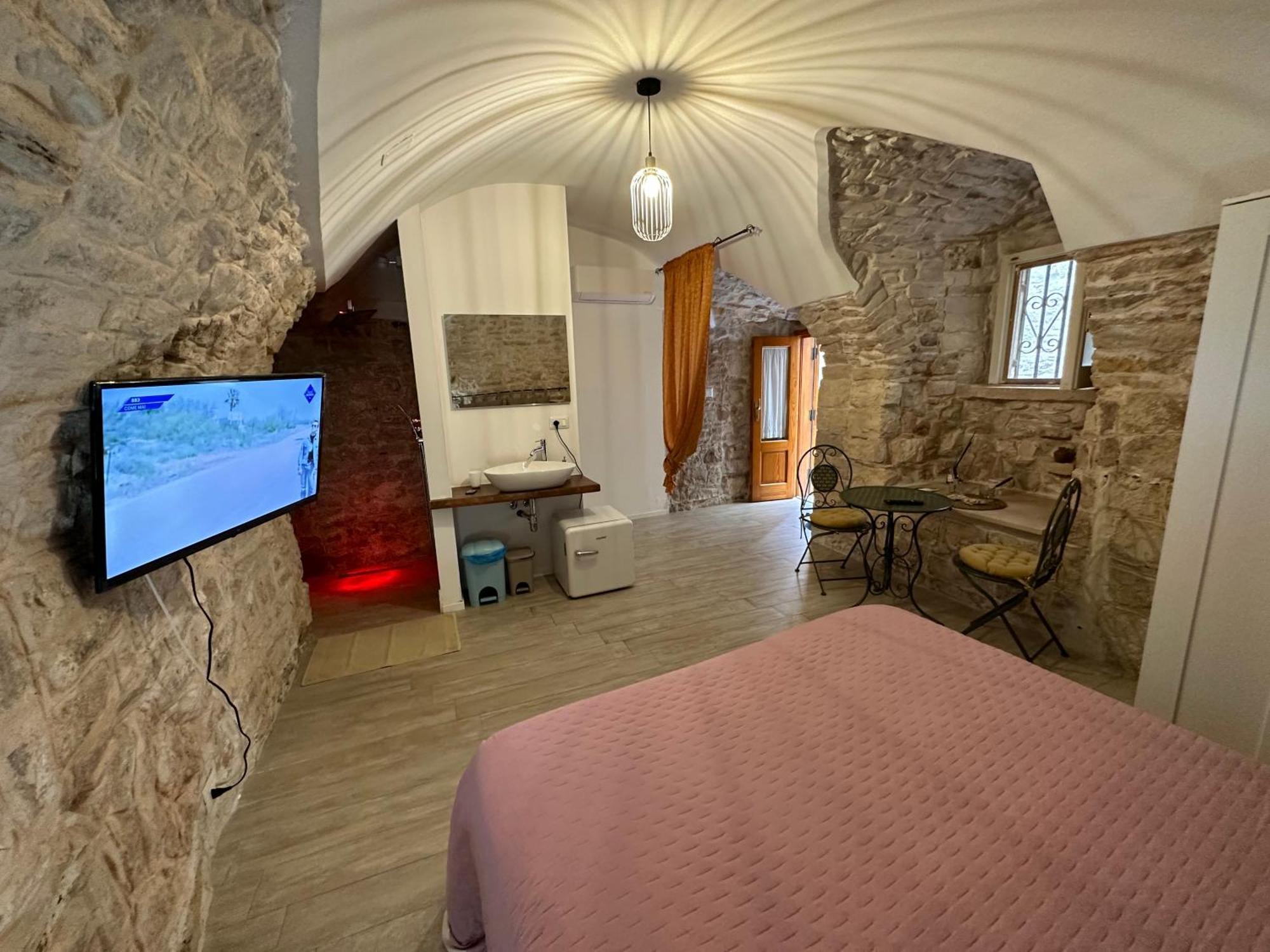 Giovinazzo Suite Pavone Griffi Екстер'єр фото