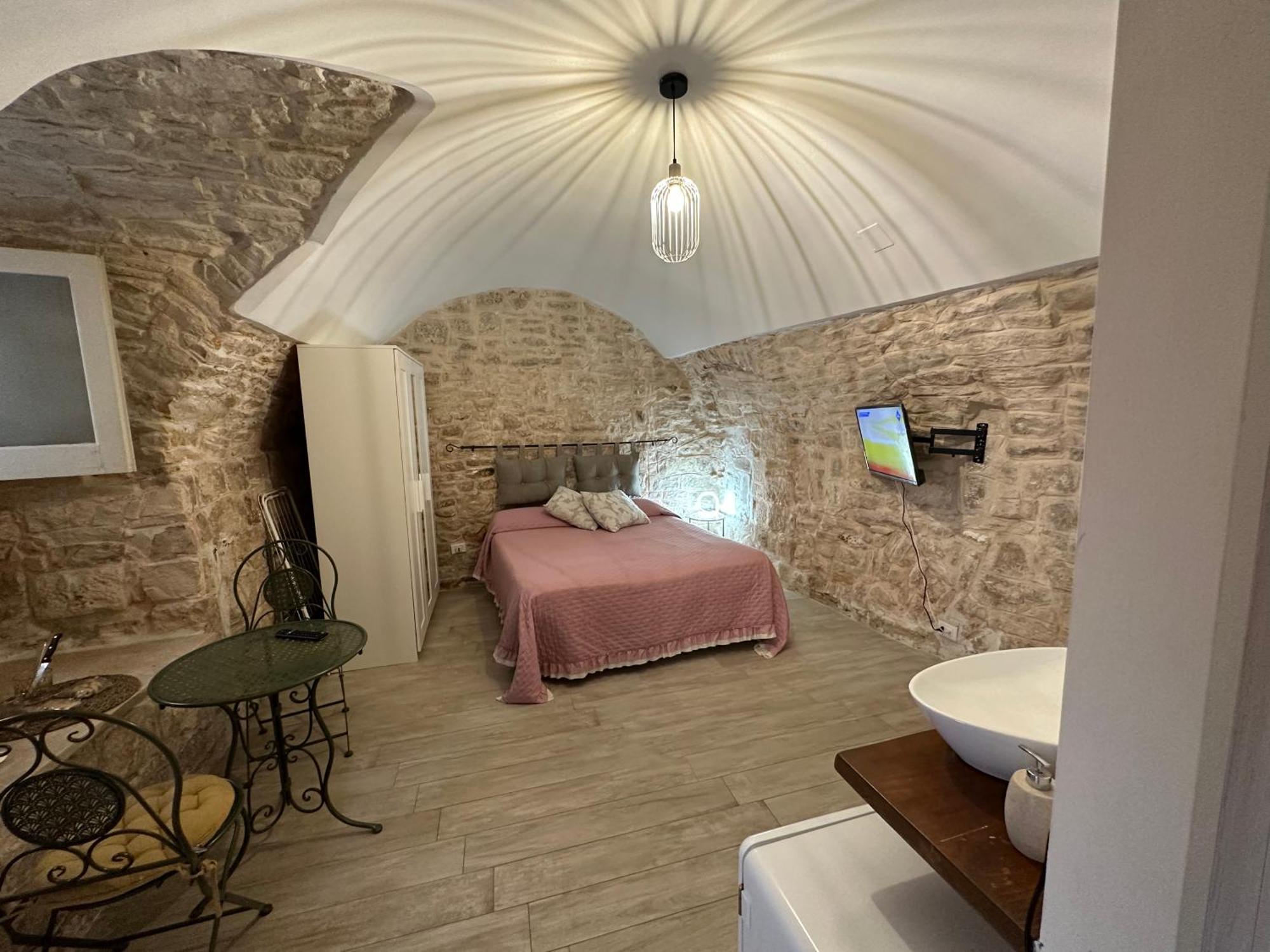 Giovinazzo Suite Pavone Griffi Екстер'єр фото